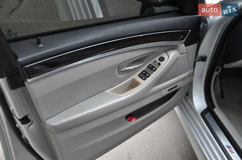 Седан BMW 5 Series 2012 в Киеве