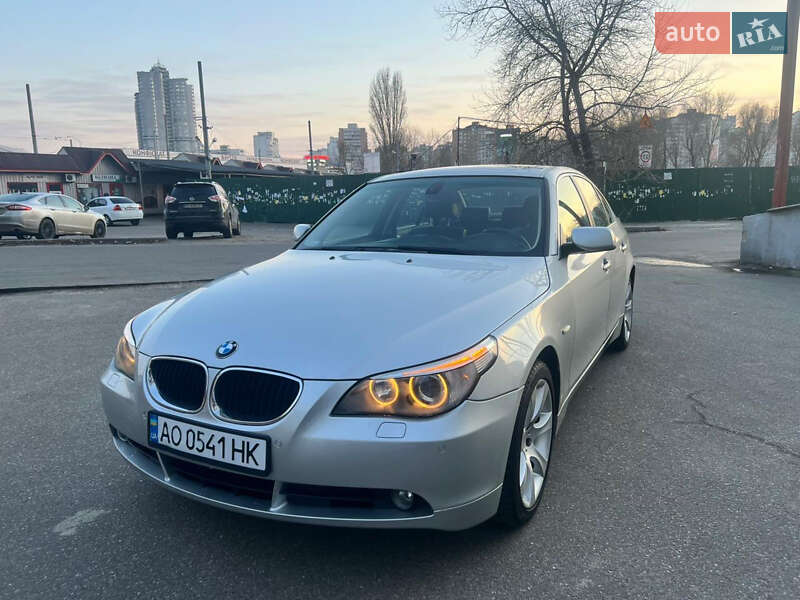 Седан BMW 5 Series 2004 в Киеве