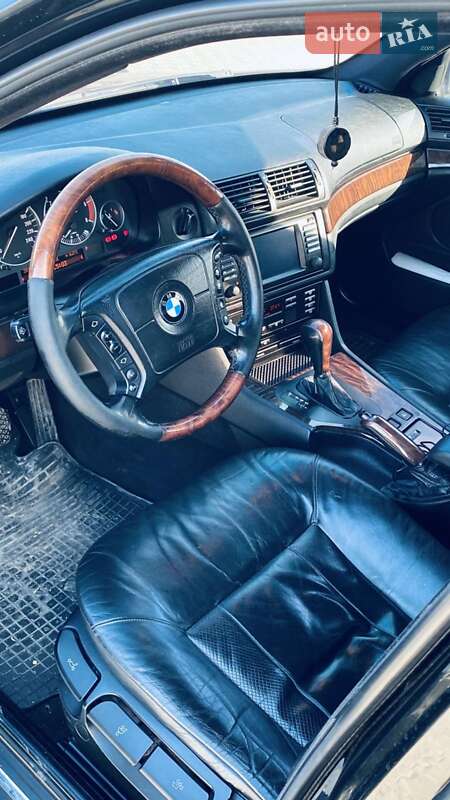 Седан BMW 5 Series 2003 в Ужгороде