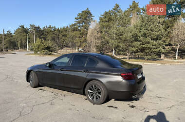 Седан BMW 5 Series 2015 в 