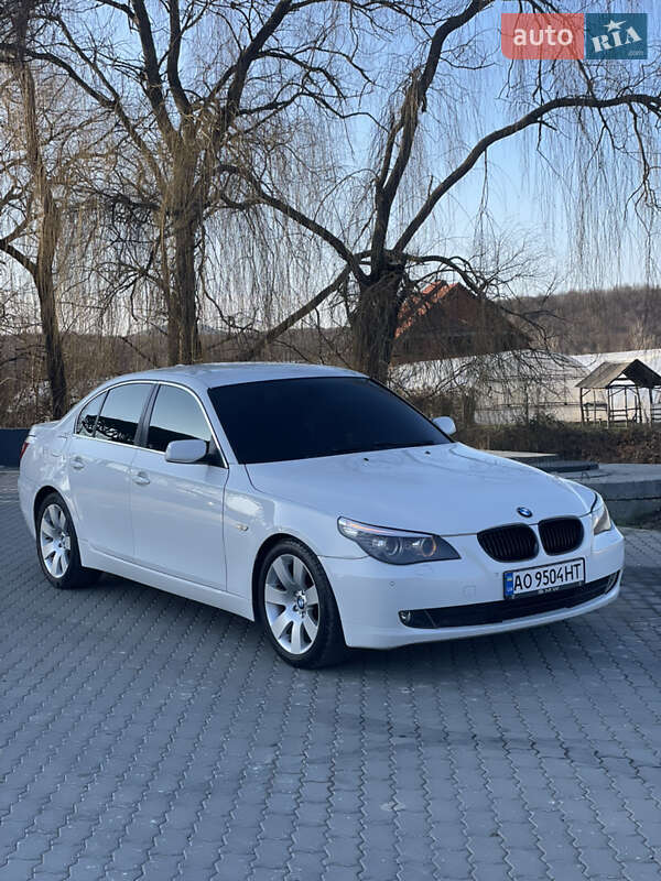 Седан BMW 5 Series 2008 в Виноградове