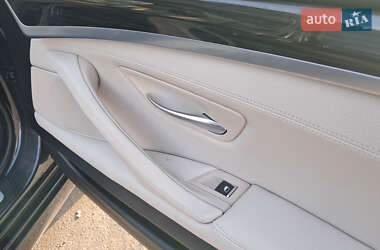 Седан BMW 5 Series 2013 в 
