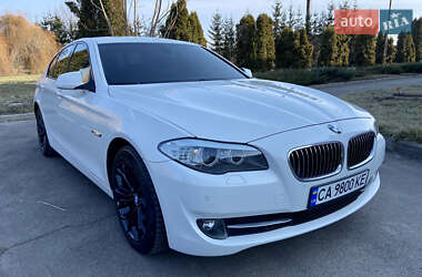 Седан BMW 5 Series 2011 в Умані