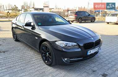 Седан BMW 5 Series 2013 в Ровно