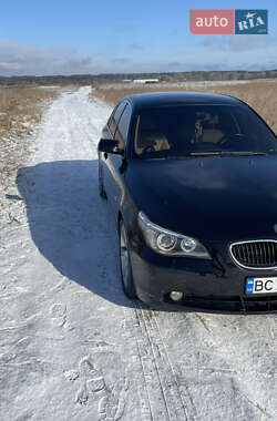 Седан BMW 5 Series 2004 в Бродах