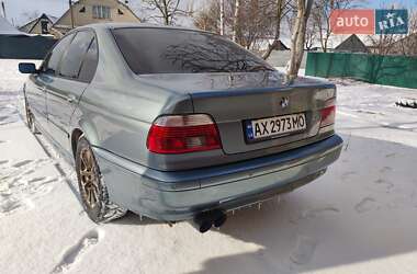 Седан BMW 5 Series 2002 в Дергачах