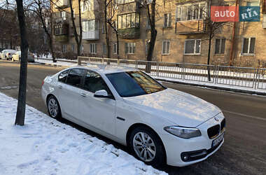 Седан BMW 5 Series 2016 в Киеве