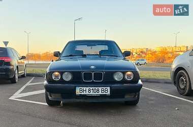 Седан BMW 5 Series 1988 в Виннице