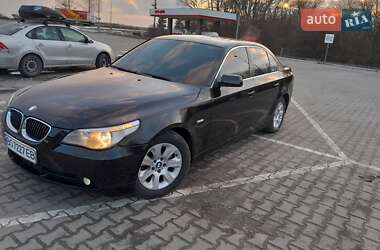 Седан BMW 5 Series 2004 в Бучаче