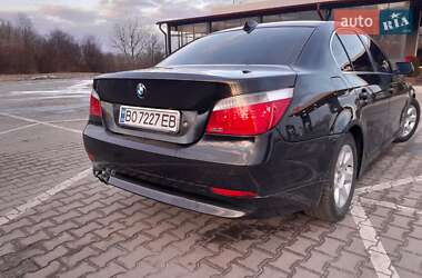 Седан BMW 5 Series 2004 в Бучаче