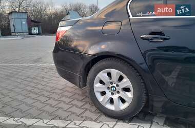 Седан BMW 5 Series 2004 в Бучаче