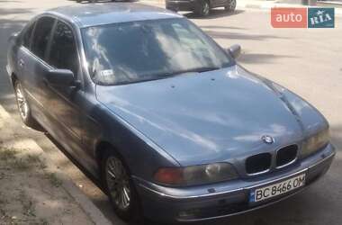 Седан BMW 5 Series 2000 в Харькове