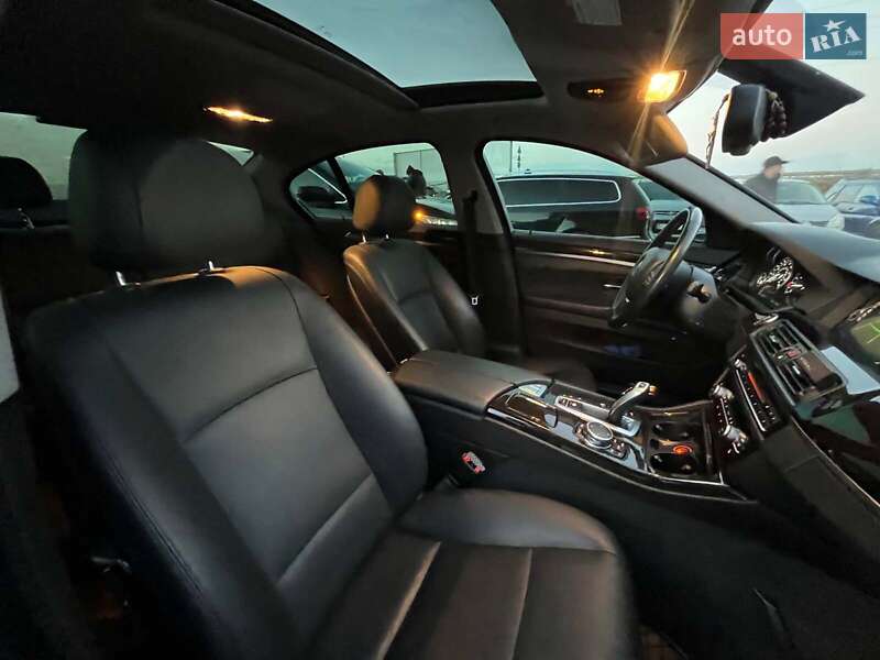 Седан BMW 5 Series 2015 в Львове