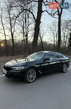 Седан BMW 5 Series 2017 в 