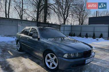 Седан BMW 5 Series 2001 в Баре