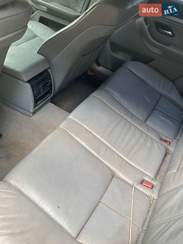 Седан BMW 5 Series 1999 в Измаиле