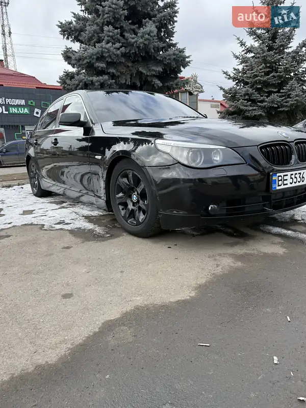 Седан BMW 5 Series 2004 в 