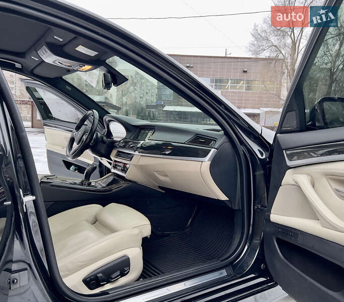 Седан BMW 5 Series 2014 в Харькове