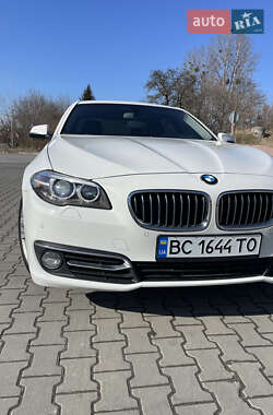 Седан BMW 5 Series 2016 в Львове