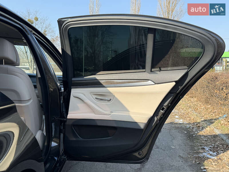 Седан BMW 5 Series 2014 в Киеве