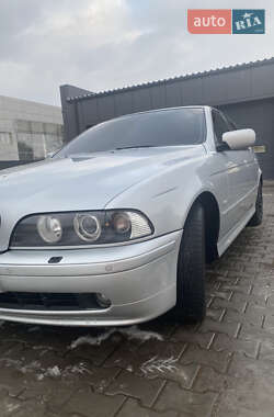 Седан BMW 5 Series 2002 в 