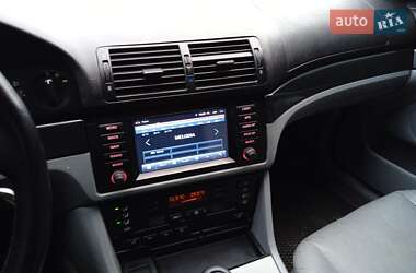 Седан BMW 5 Series 2001 в 
