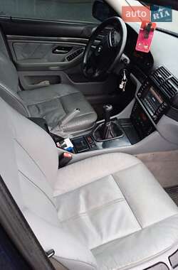 Седан BMW 5 Series 2001 в 