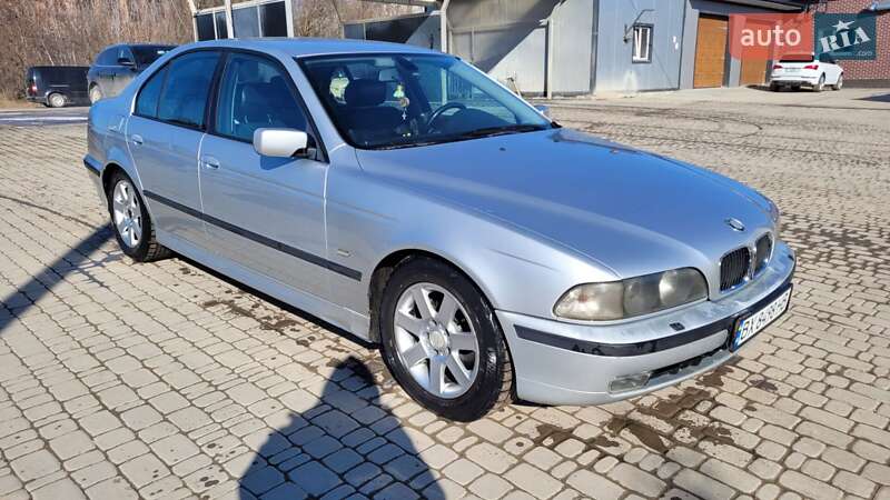 Седан BMW 5 Series 1999 в Чорткові