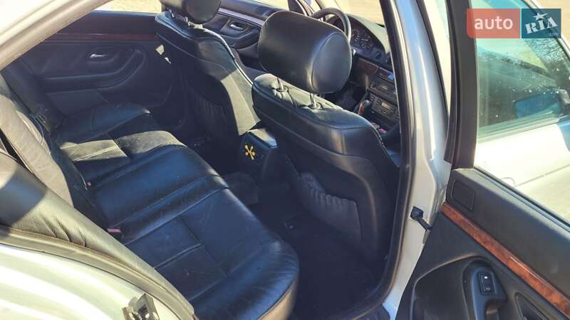 Седан BMW 5 Series 1999 в Чорткові