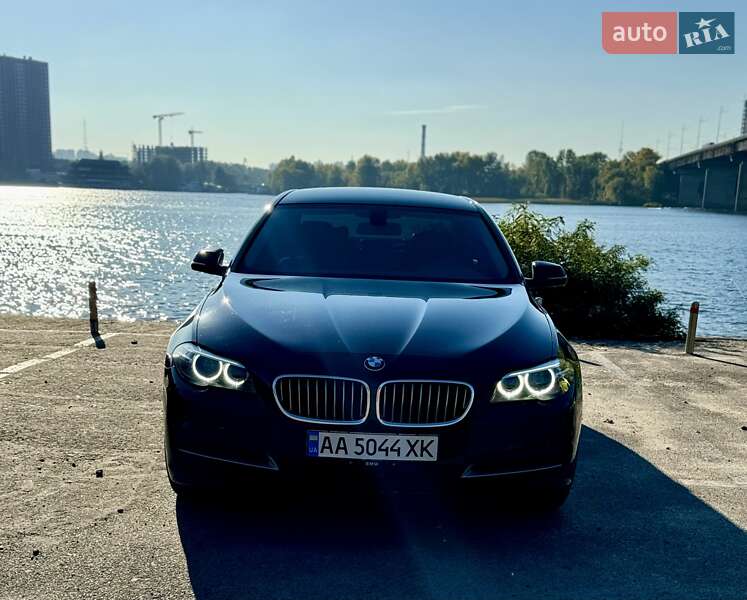 Седан BMW 5 Series 2014 в Києві