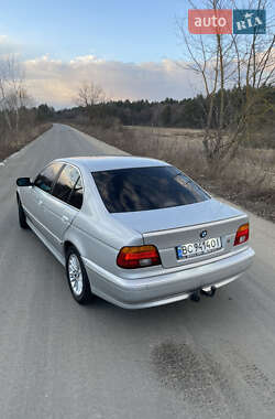 Седан BMW 5 Series 2002 в Яворові