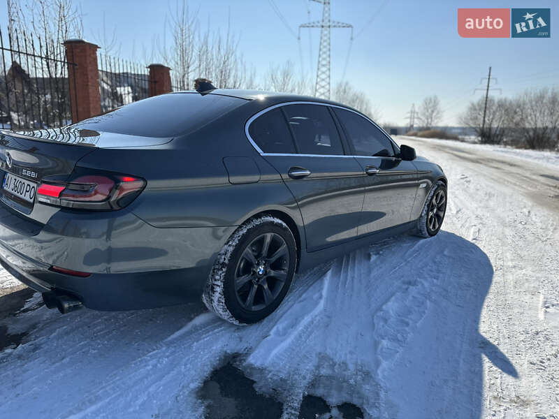 Седан BMW 5 Series 2012 в Ирпене