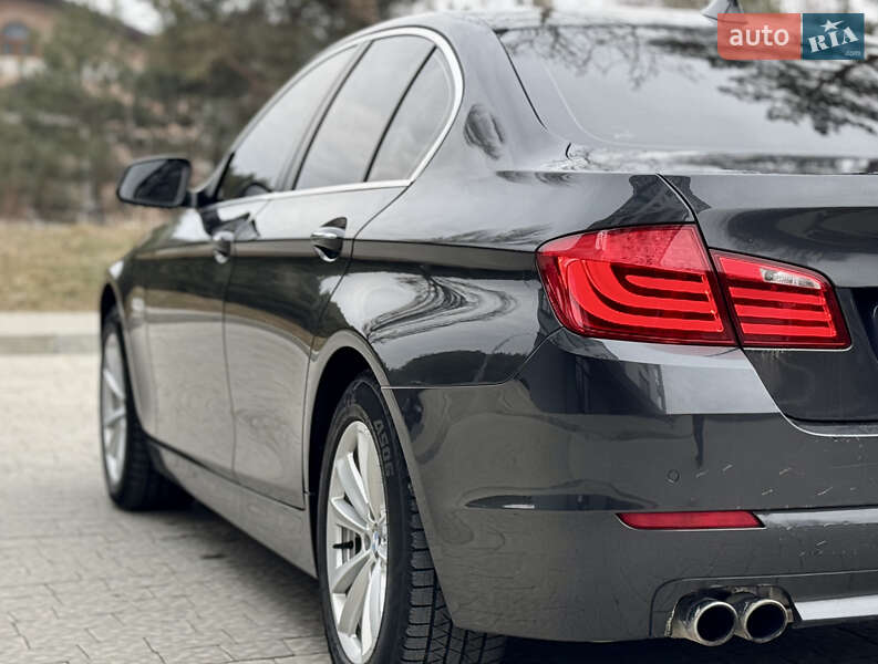 Седан BMW 5 Series 2010 в Яворові