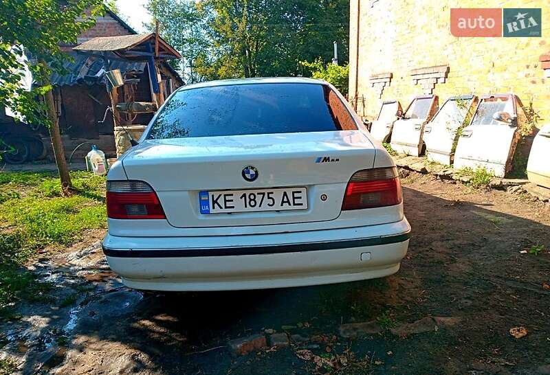 Седан BMW 5 Series 1998 в Богодухіву
