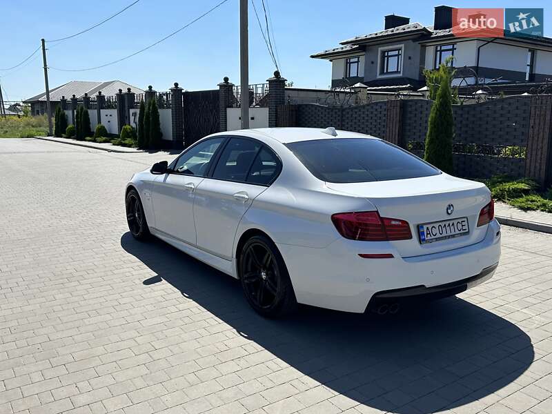 Седан BMW 5 Series 2015 в Луцке