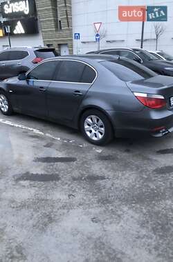 Седан BMW 5 Series 2005 в 