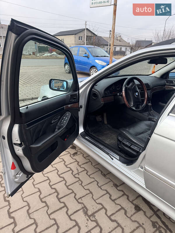 Універсал BMW 5 Series 2003 в Нововолинську