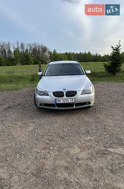 Седан BMW 5 Series 2003 в Коростене