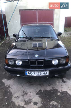 Седан BMW 5 Series 1990 в Мукачево