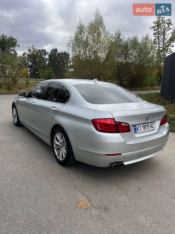 BMW 5 Series 2011