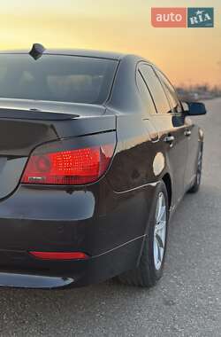 Седан BMW 5 Series 2005 в 
