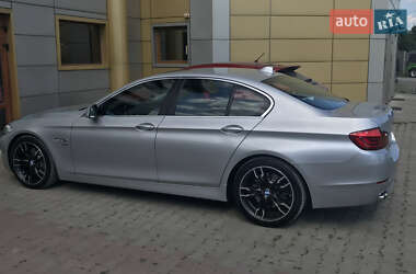 Седан BMW 5 Series 2012 в Чернівцях