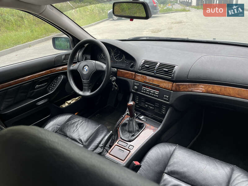 Седан BMW 5 Series 1998 в Львове