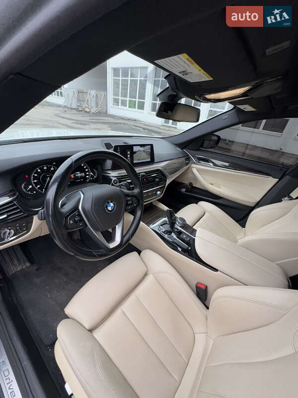 Седан BMW 5 Series 2018 в Киеве