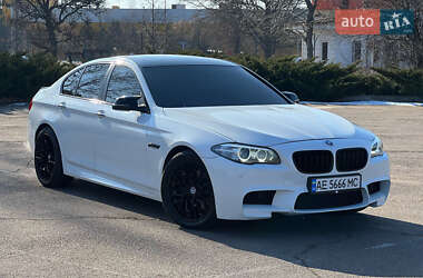 Седан BMW 5 Series 2015 в Николаеве
