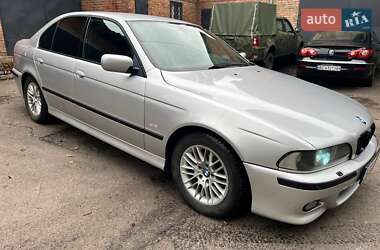 Седан BMW 5 Series 2002 в Луцке