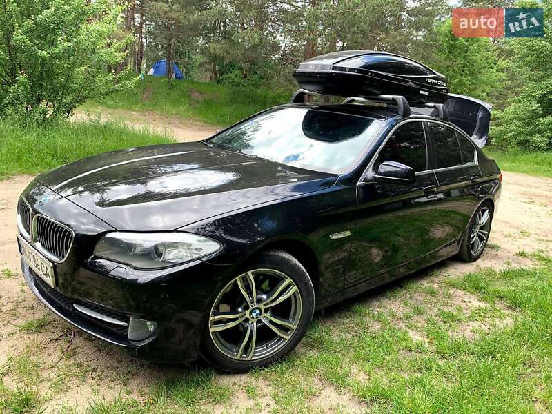Седан BMW 5 Series 2012 в 
