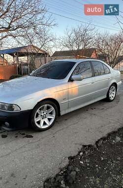 Седан BMW 5 Series 2001 в 