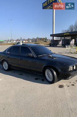 Седан BMW 5 Series 1992 в 