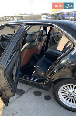 Седан BMW 5 Series 1992 в 